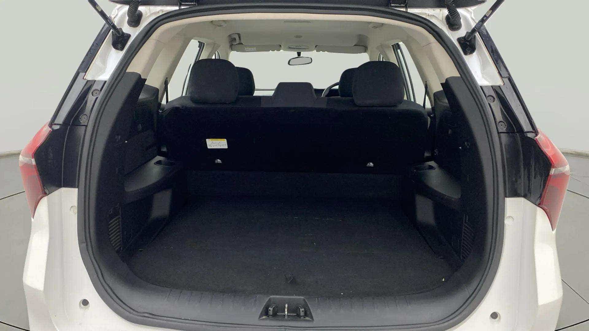 Boot space view of a Mahindra XUV700