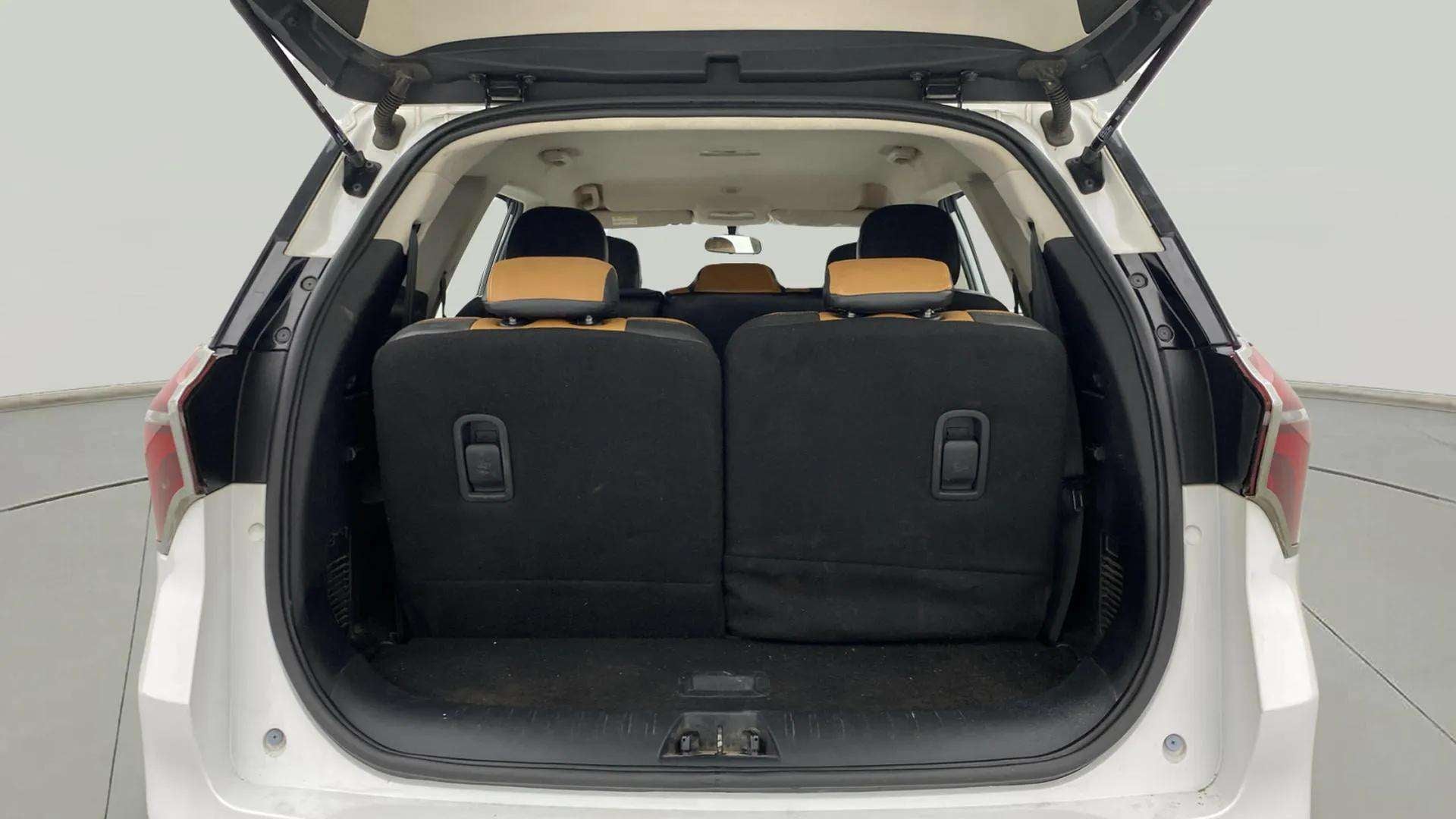 Boot space view of a Mahindra XUV700