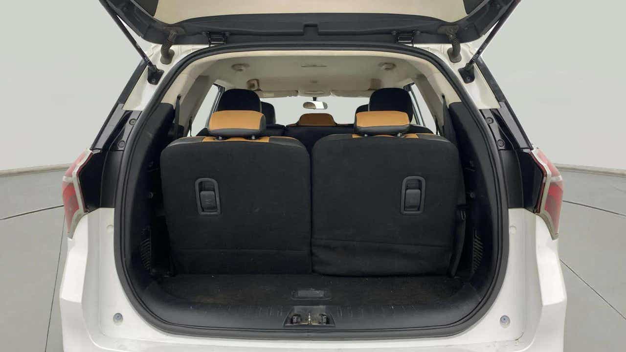 Boot space view of a Mahindra XUV700