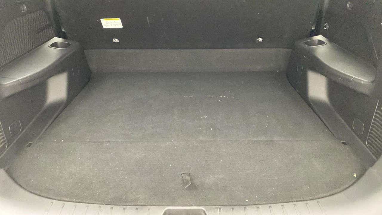 Boot space of a Mahindra XUV700