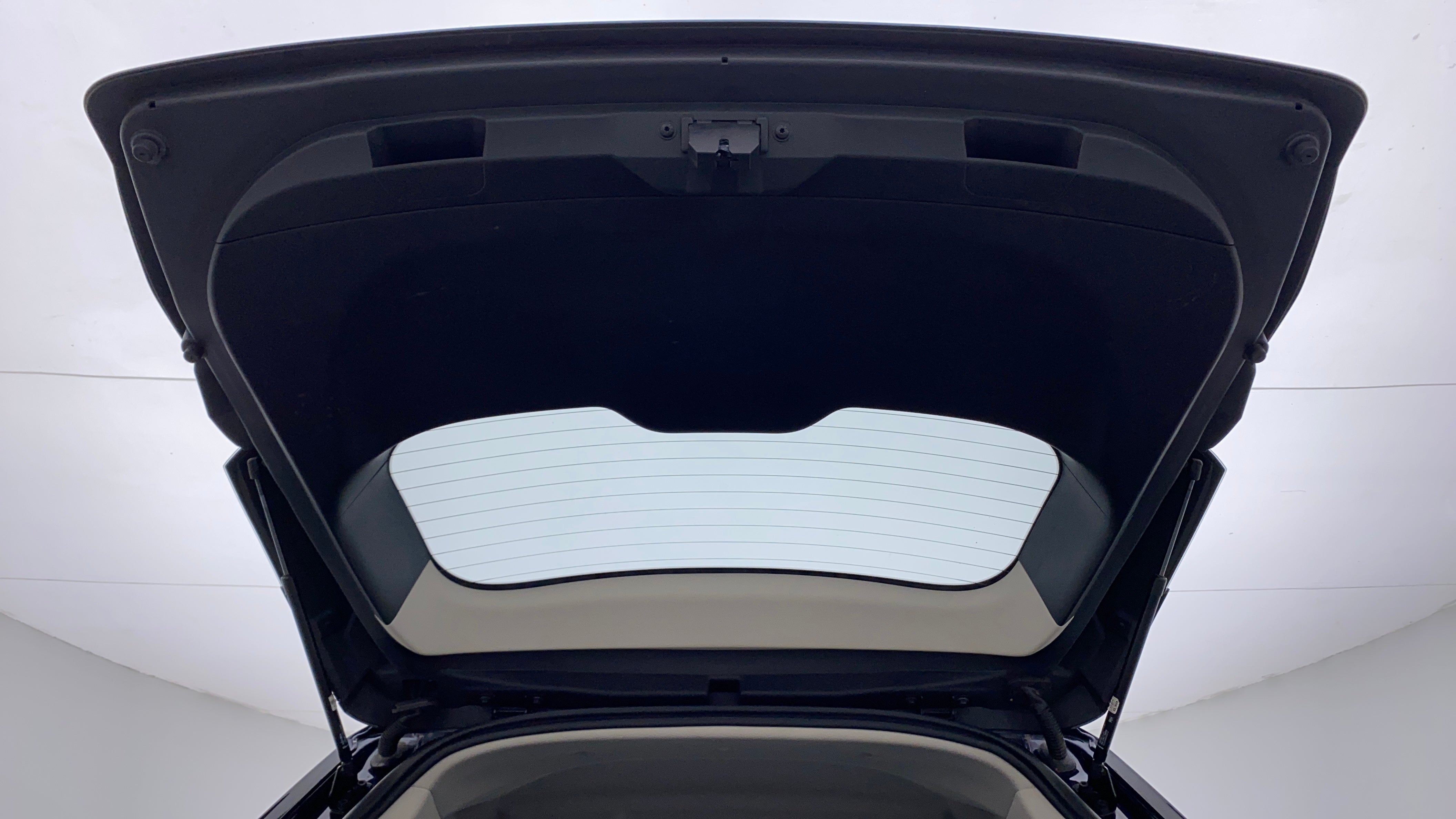 Boot open view of a Mahindra XUV700