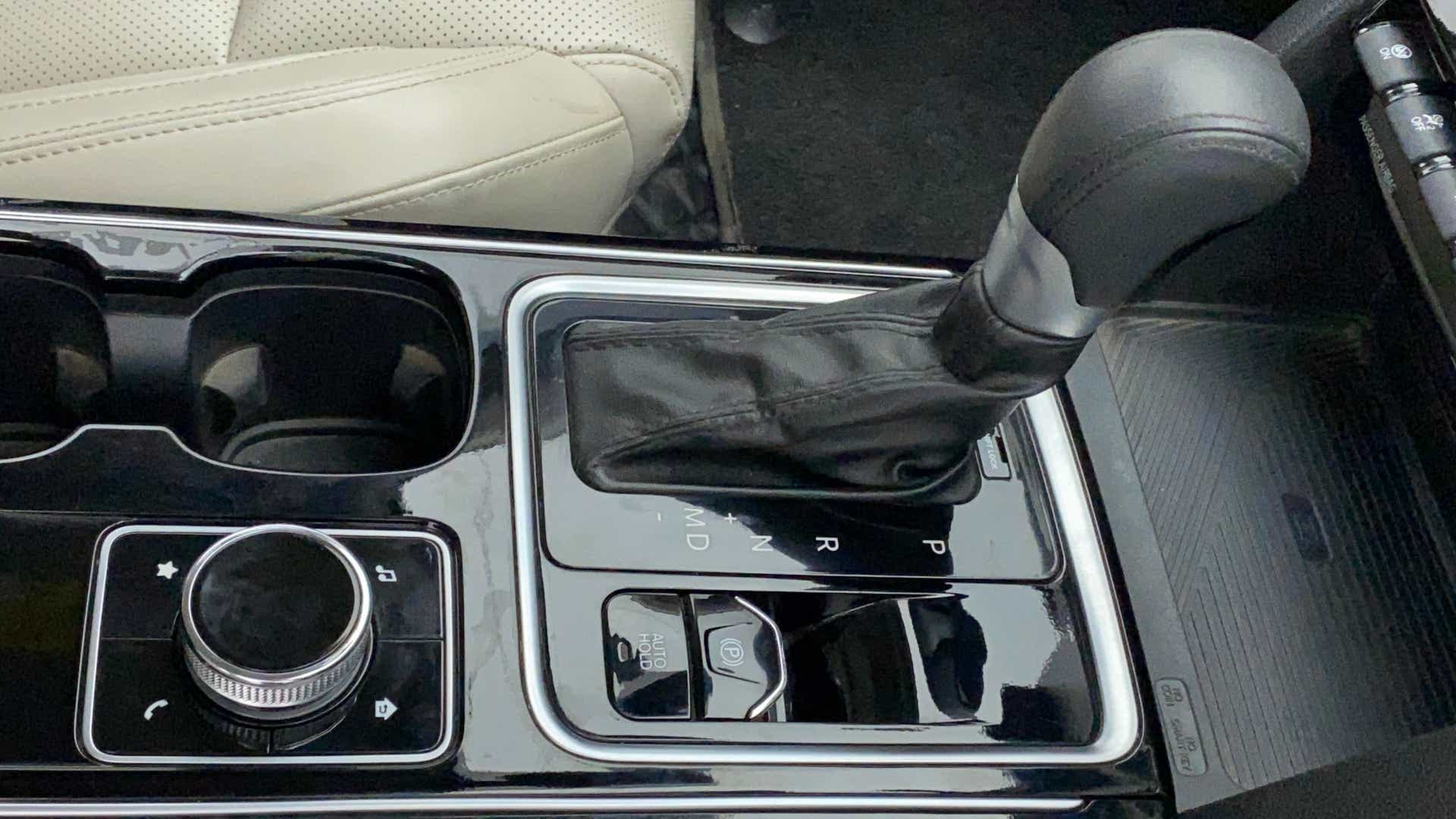 Gear shifter and center console of a Mahindra XUV700
