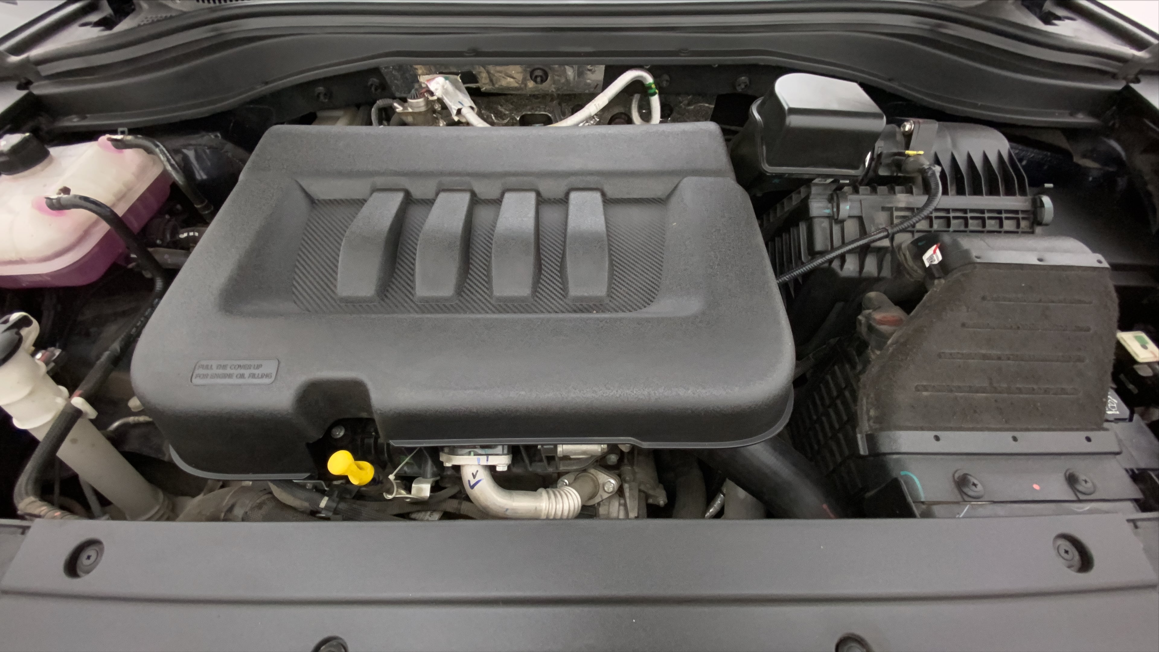 Engine bay of a Mahindra XUV700
