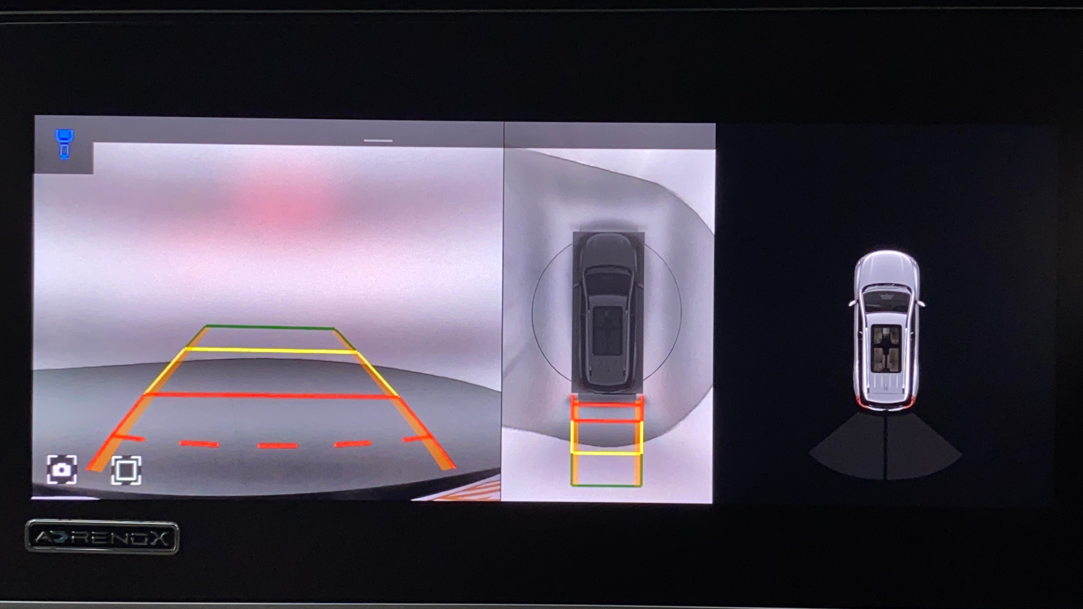 Reverse camera and 360-degree view display of a Mahindra XUV700