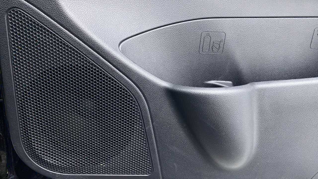 Front door speaker and bottle holder of a Mahindra XUV700