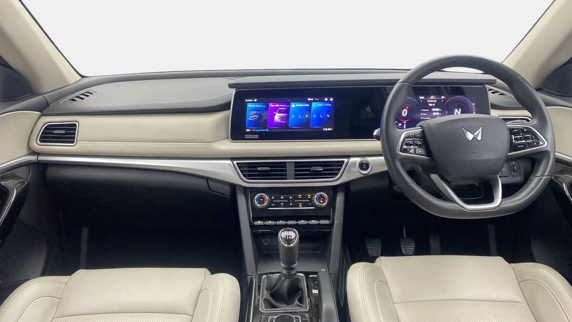 Dashboard and steering view of a Mahindra XUV700