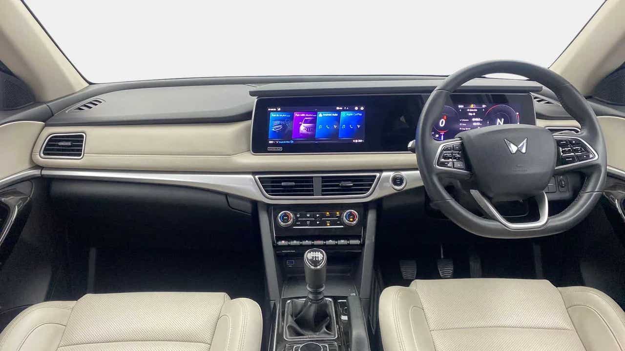 Dashboard and steering view of a Mahindra XUV700