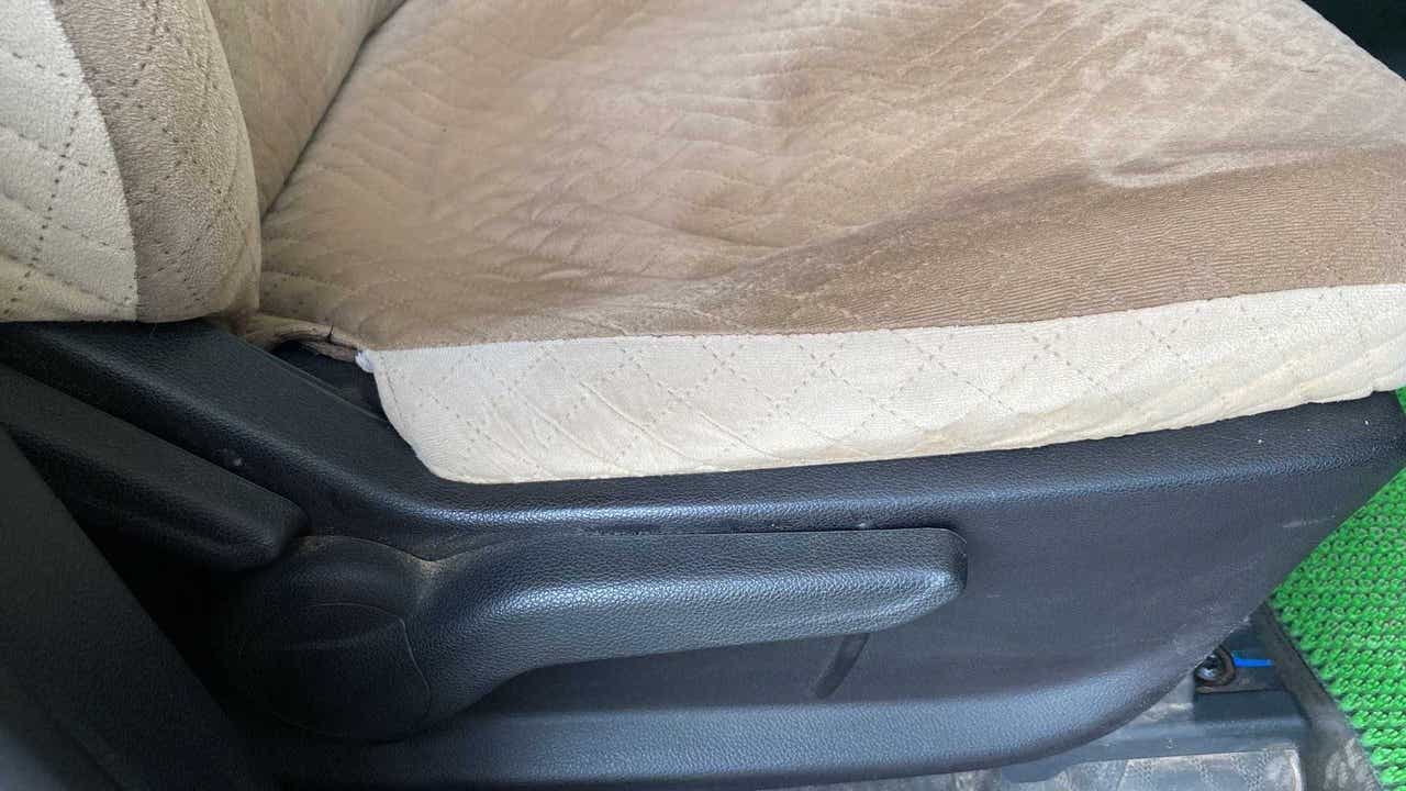 Driver seat side of a Mahindra XUV700