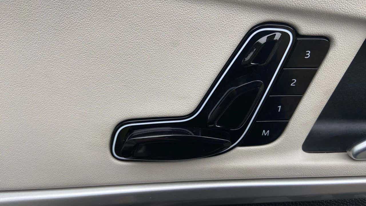 Seat adjustment and memory settings controls of a Mahindra XUV700