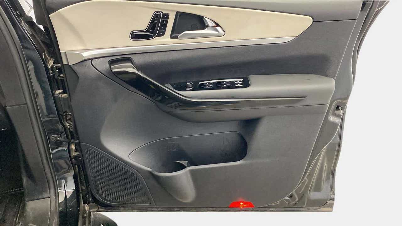 Driver side front door interior of a Mahindra XUV700