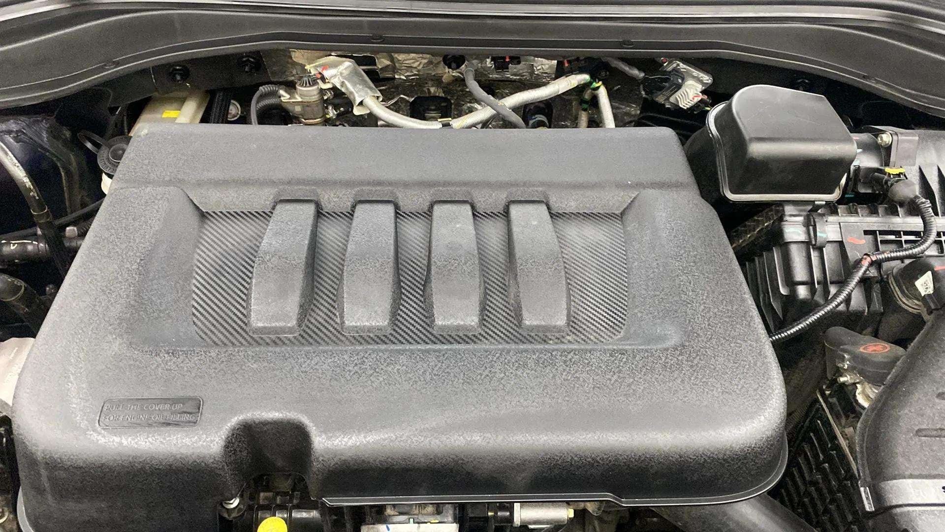 Engine bay view of a Mahindra XUV700
