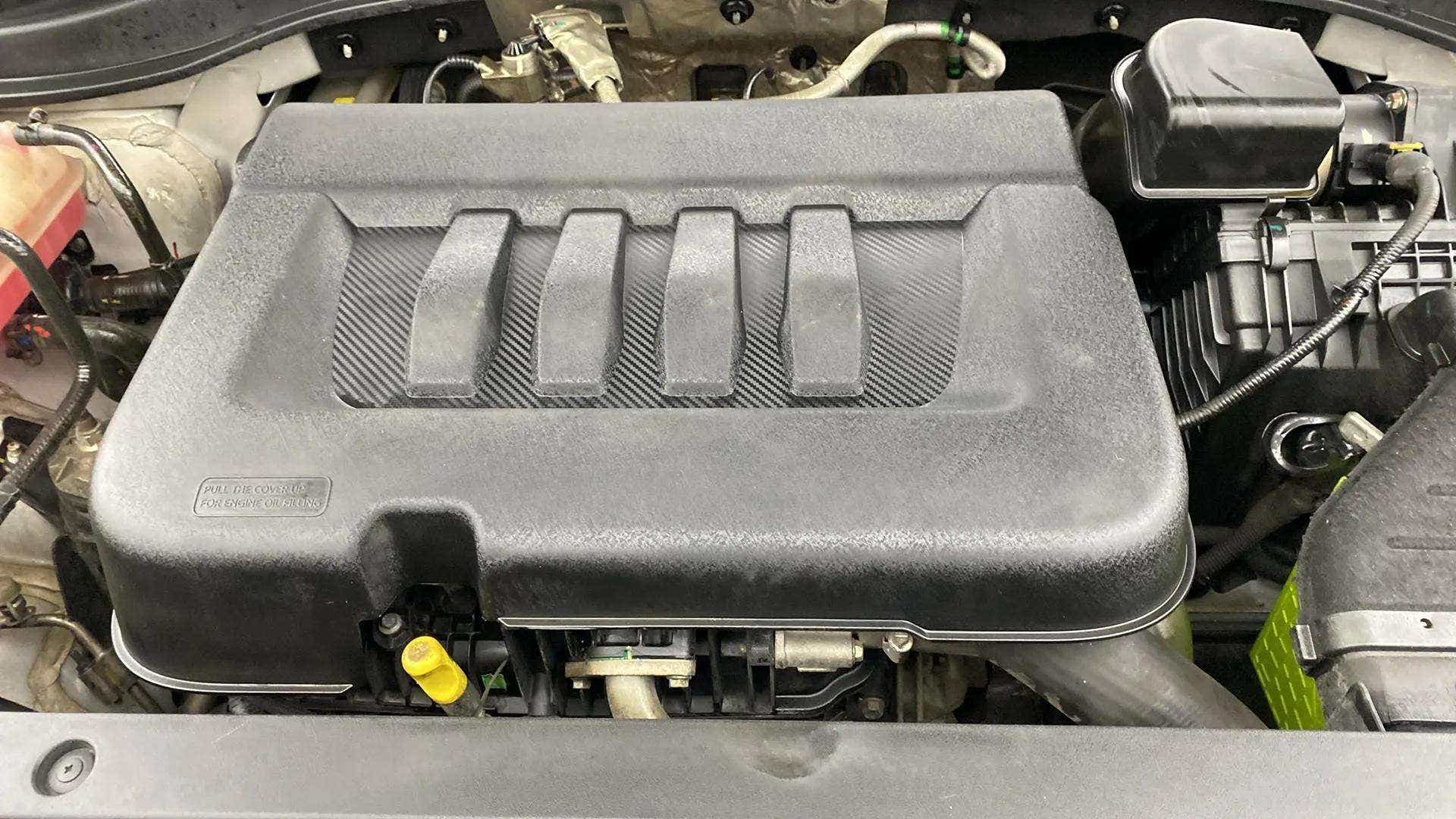 Engine bay of a Mahindra XUV700