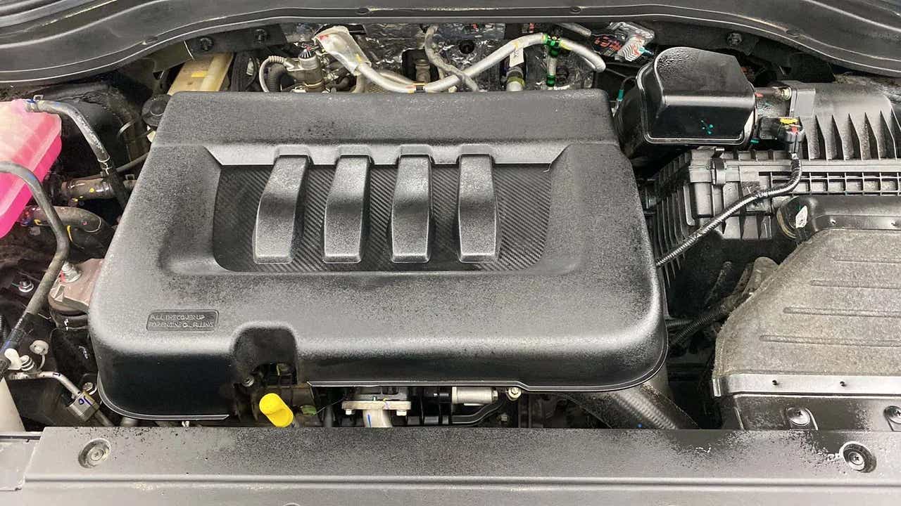 Engine bay view of a Mahindra XUV700