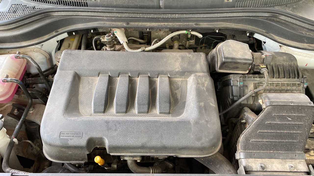 Engine bay of a Mahindra XUV700