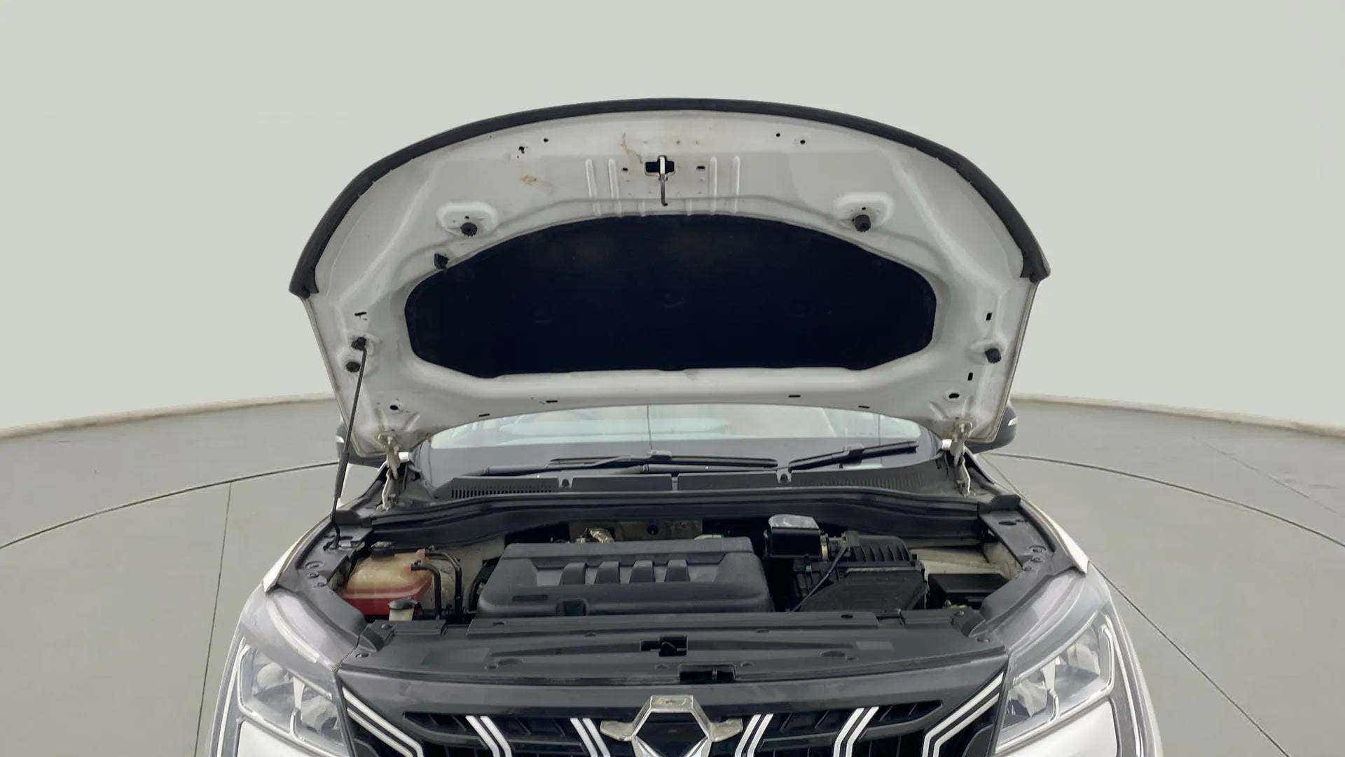 Engine bay view of a Mahindra XUV700