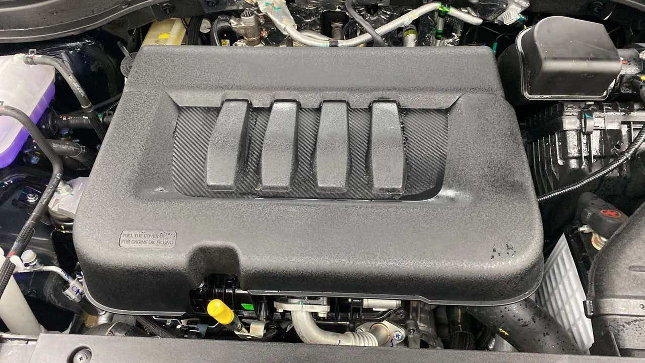 Engine bay view of a Mahindra XUV700