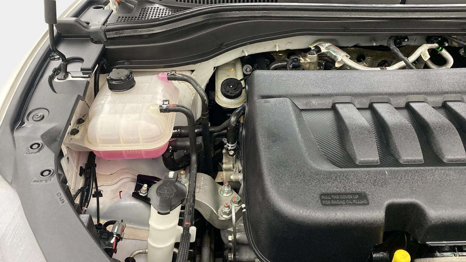Engine bay of a Mahindra XUV700