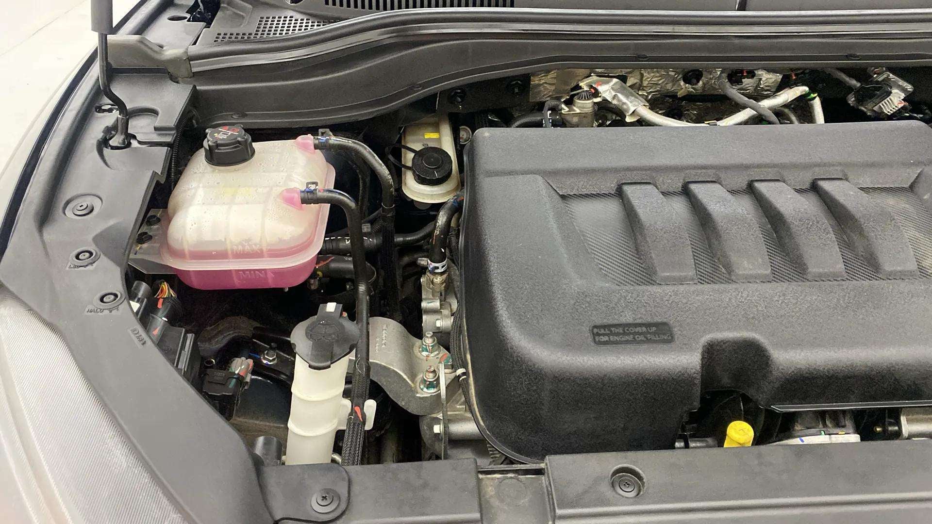 Engine bay of a Mahindra XUV700