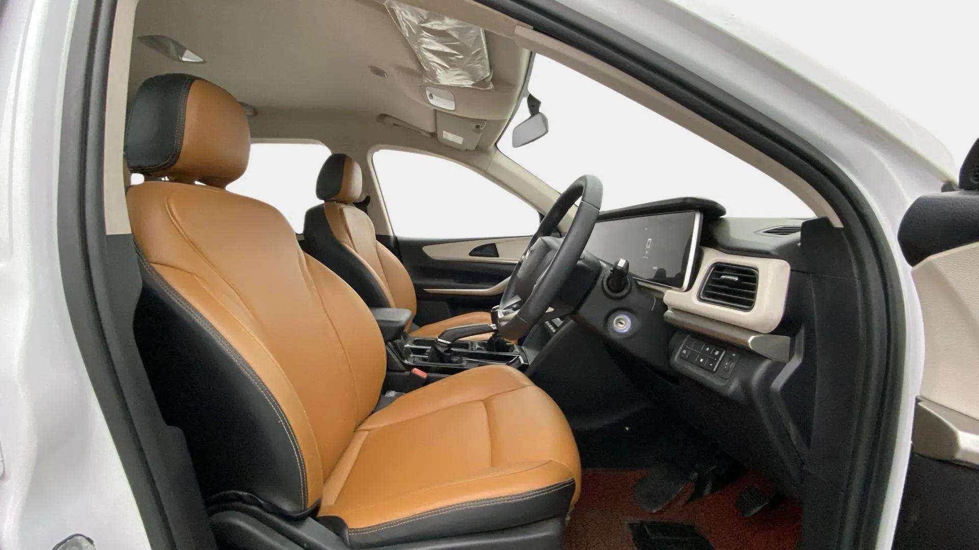 Front interior view of a Mahindra XUV700