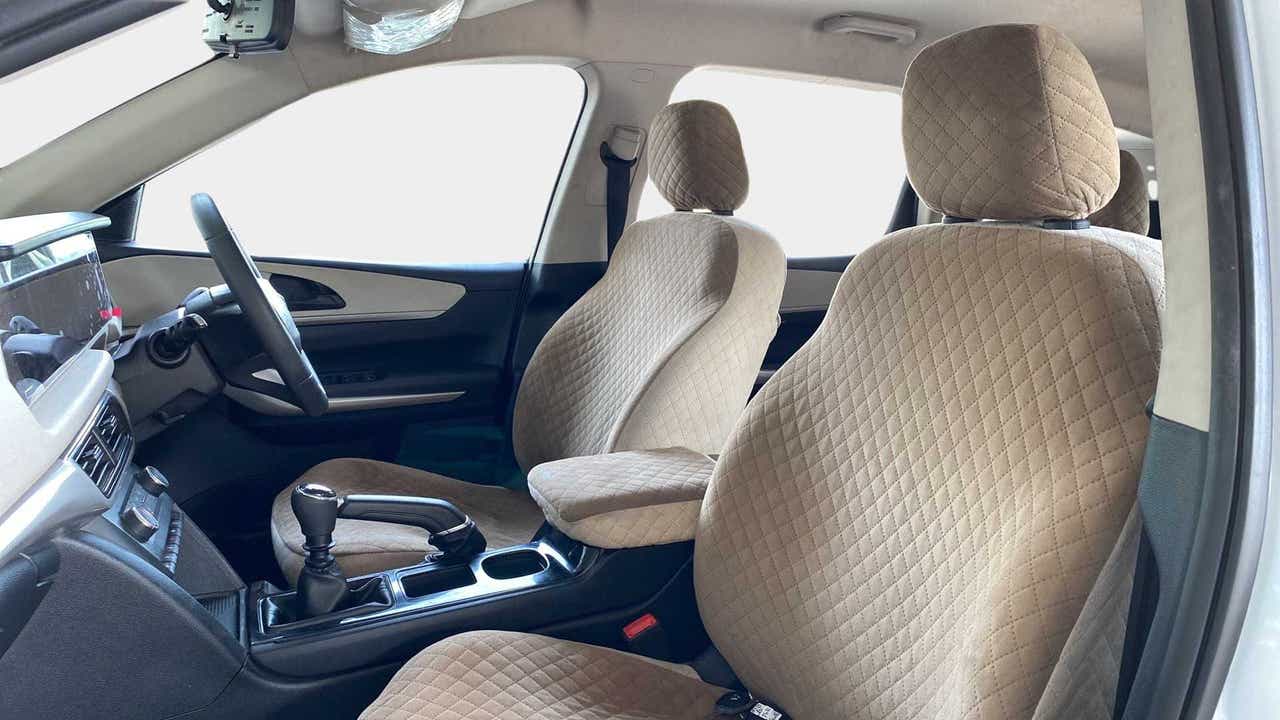 Front interior seats and dashboard of a Mahindra XUV700