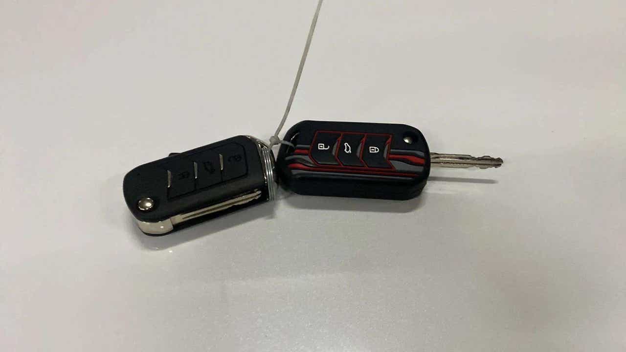 Close-up of key fobs for a Mahindra XUV700