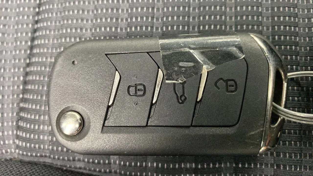 Close-up of a Mahindra XUV700 car key fob