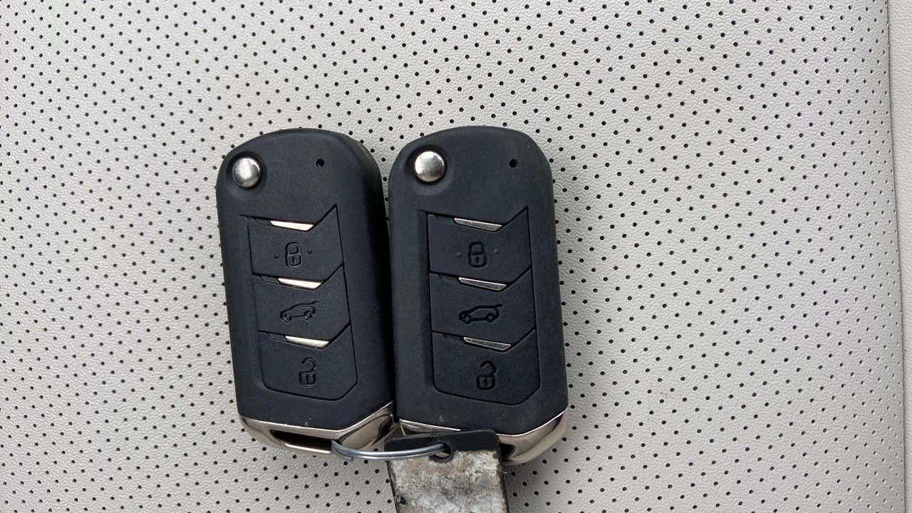 Close-up of key fobs of a Mahindra XUV700