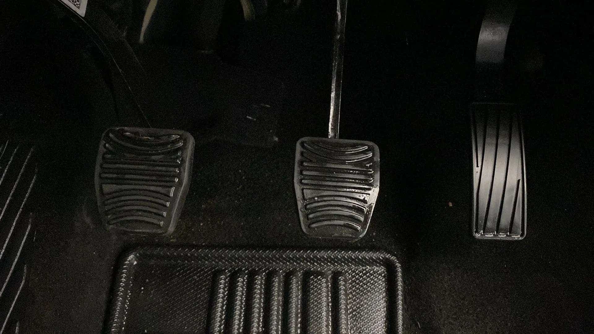 Pedal setup of a Mahindra XUV700