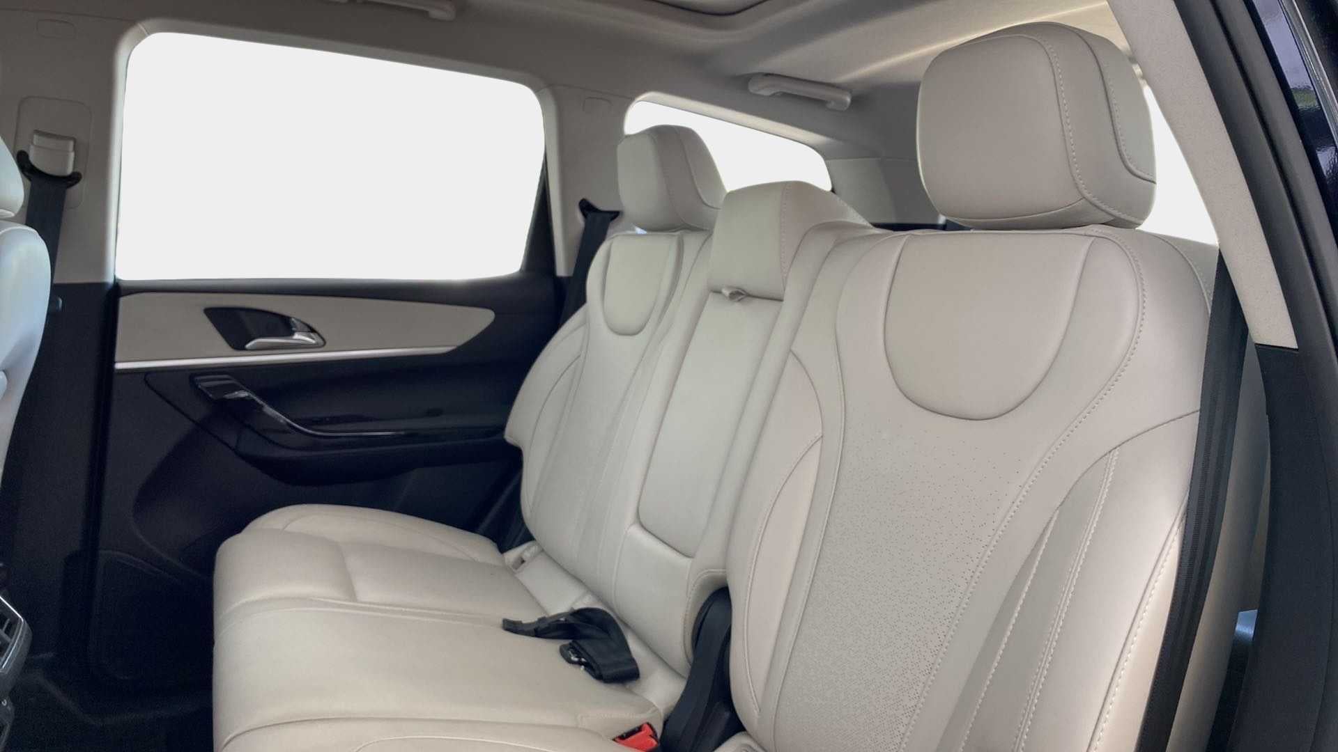 Rear seats view of a Mahindra XUV700