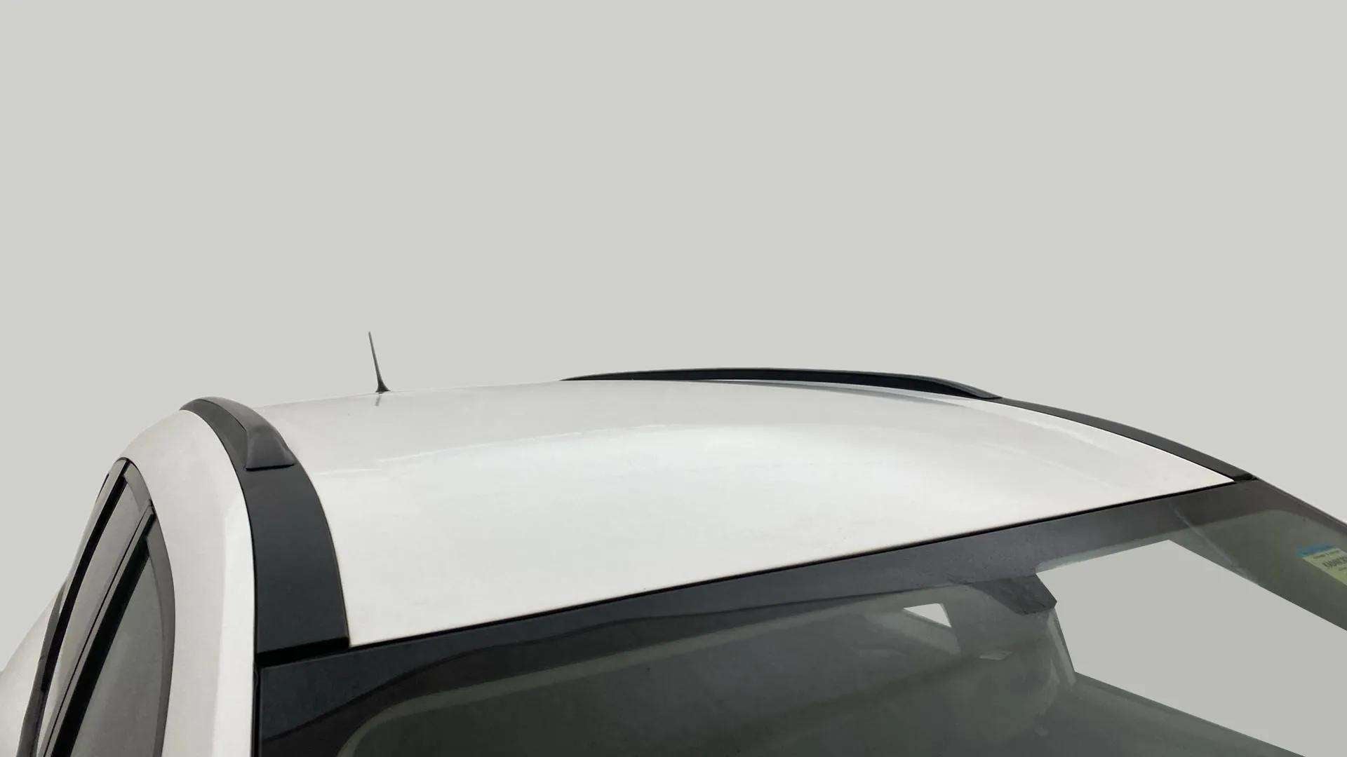 Roof view of a Mahindra XUV700