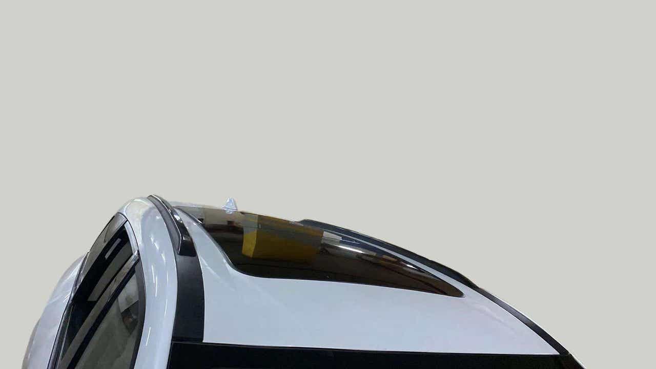 Sunroof view of a Mahindra XUV700