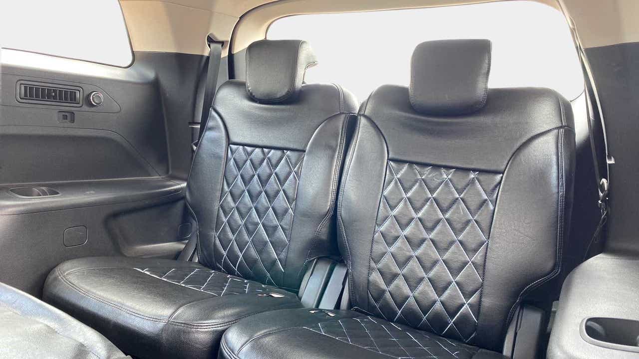 Second row seats of a Mahindra XUV700
