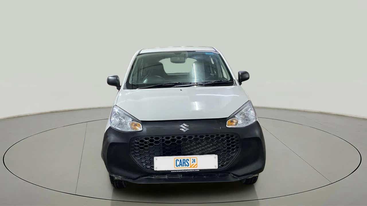 Front view of a Maruti Suzuki Alto K10