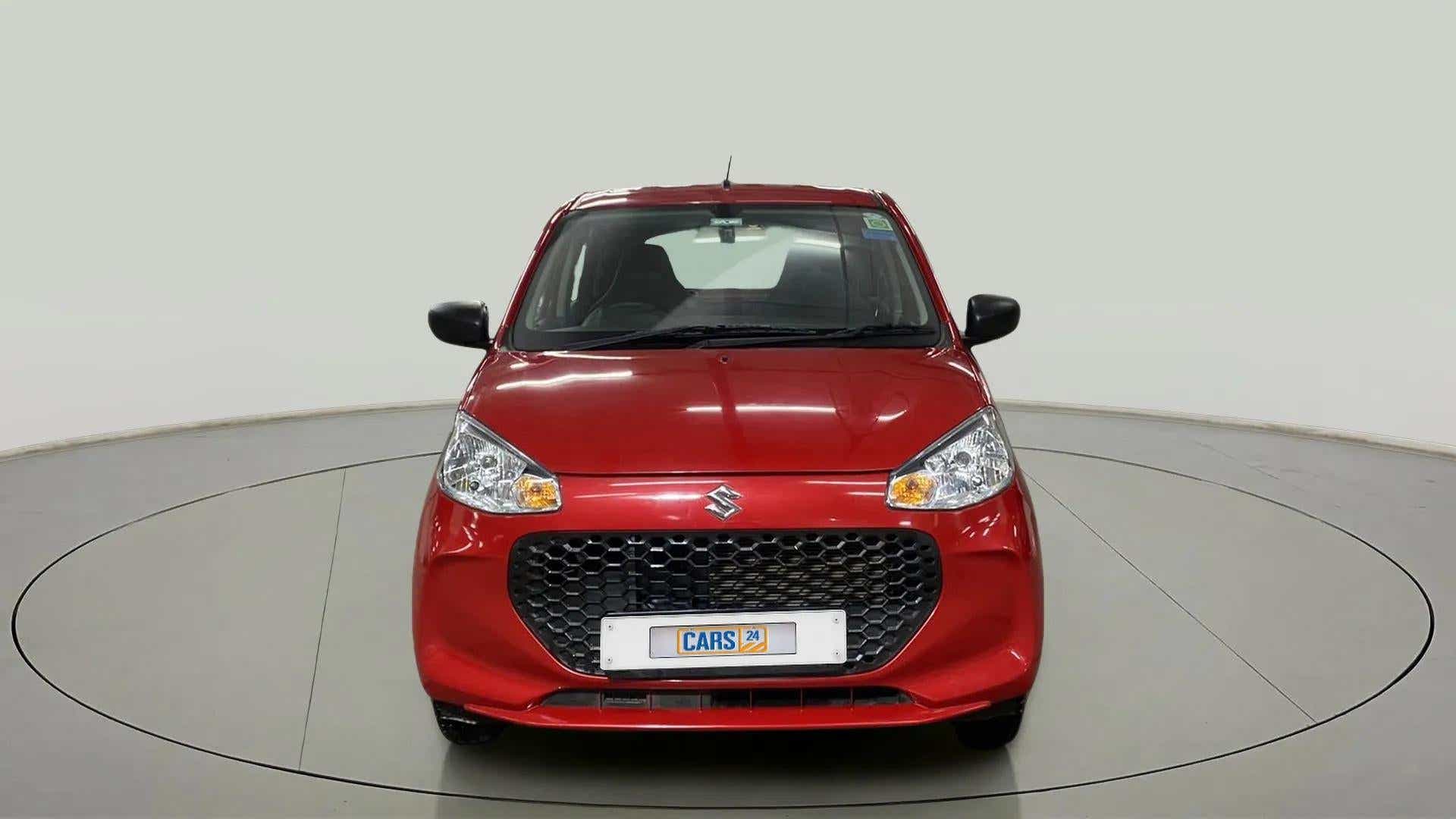 Front view of a Maruti Suzuki Alto K10