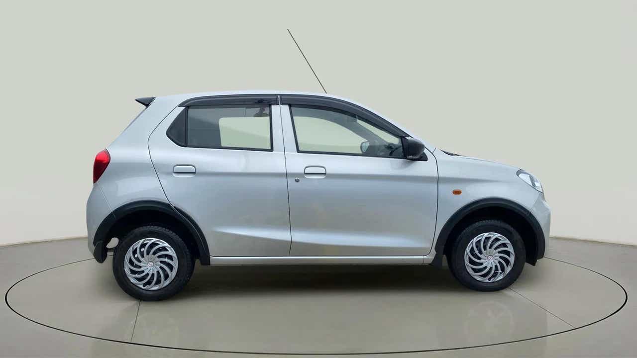Side view of a maruti suzuki alto k10