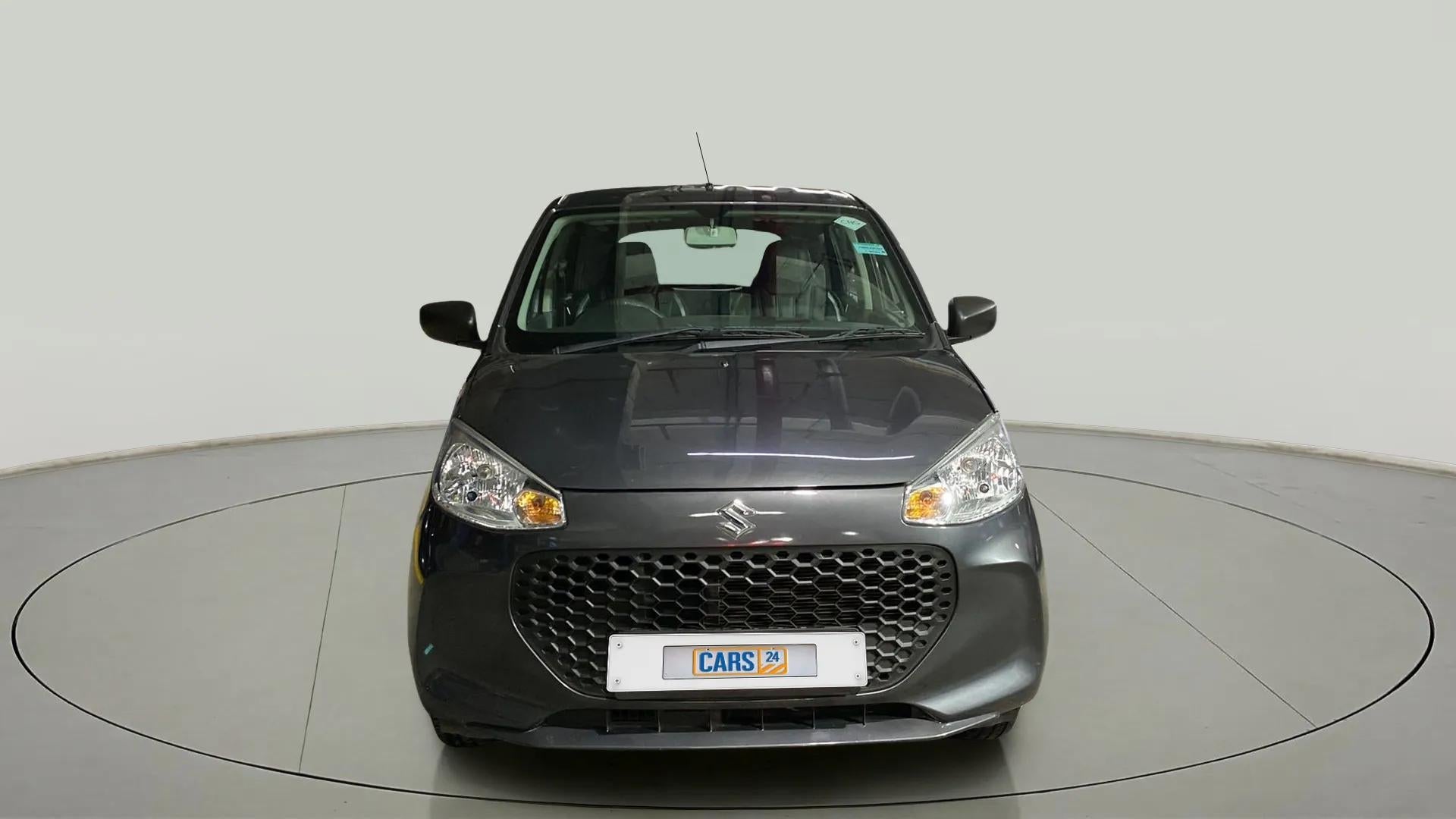 Front view of a Maruti Suzuki Alto K10