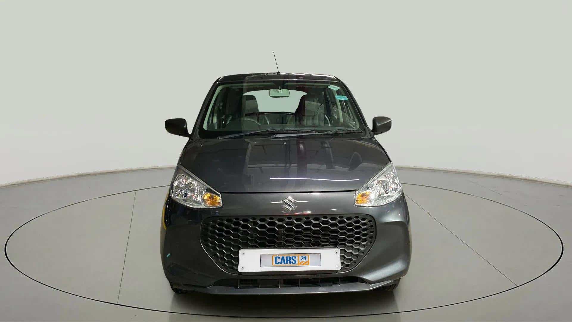 Front view of a Maruti Suzuki Alto K10