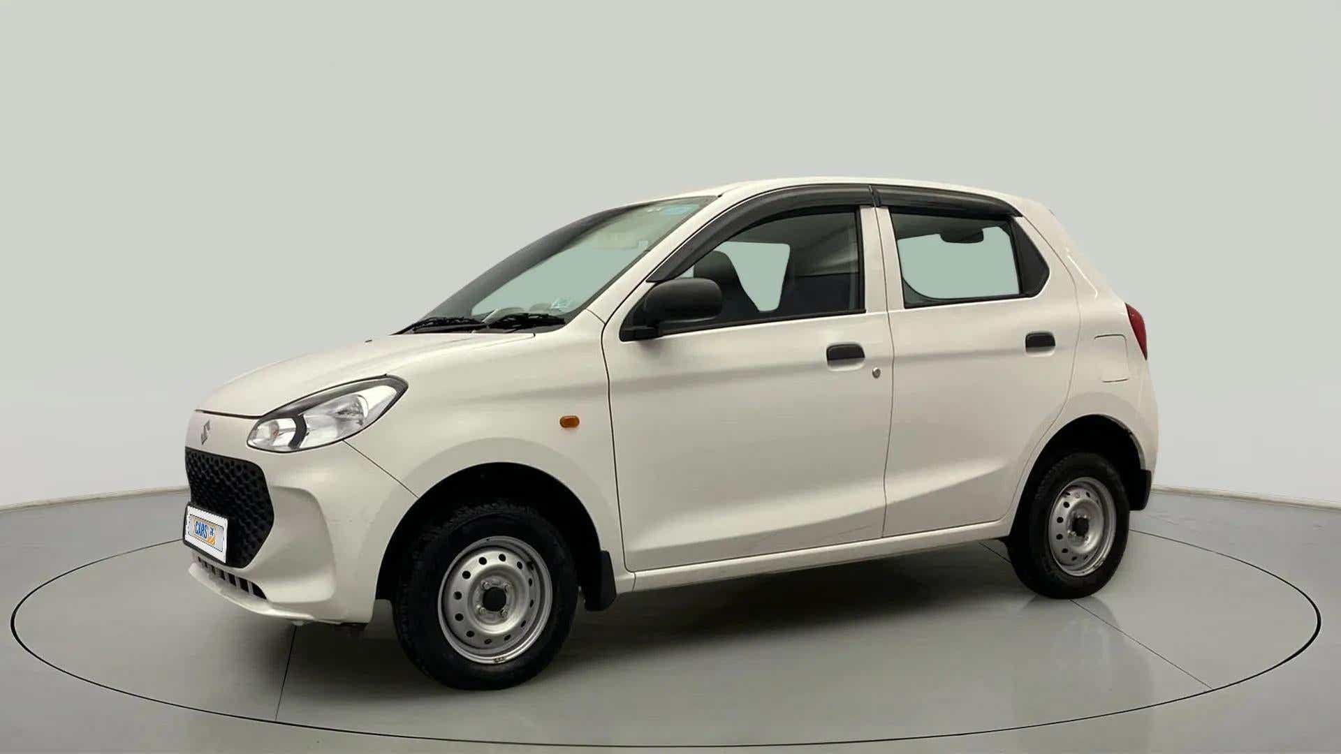 Front side view of a Maruti Suzuki Alto K10