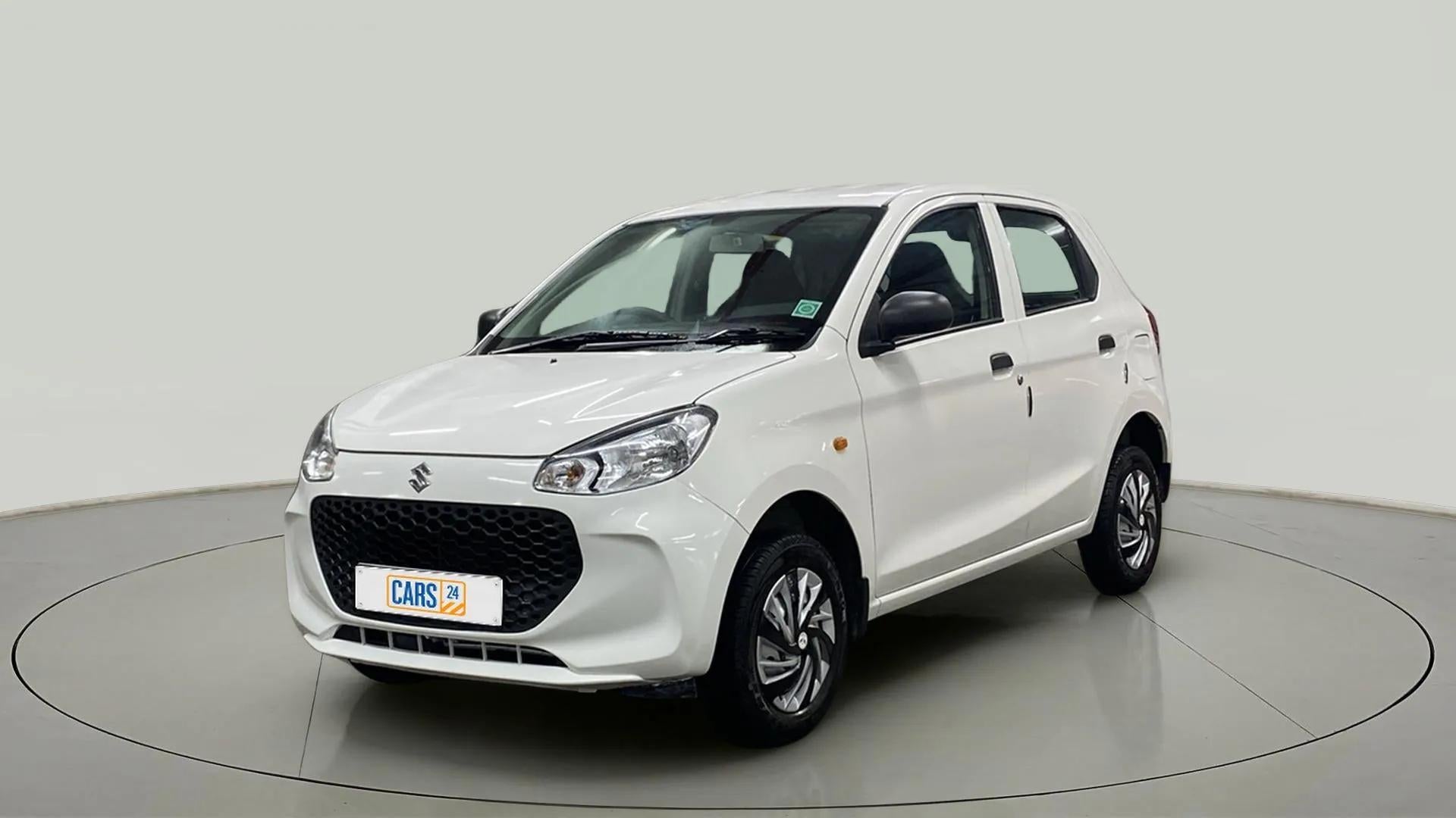 Front three-quarter view of a maruti suzuki alto k10