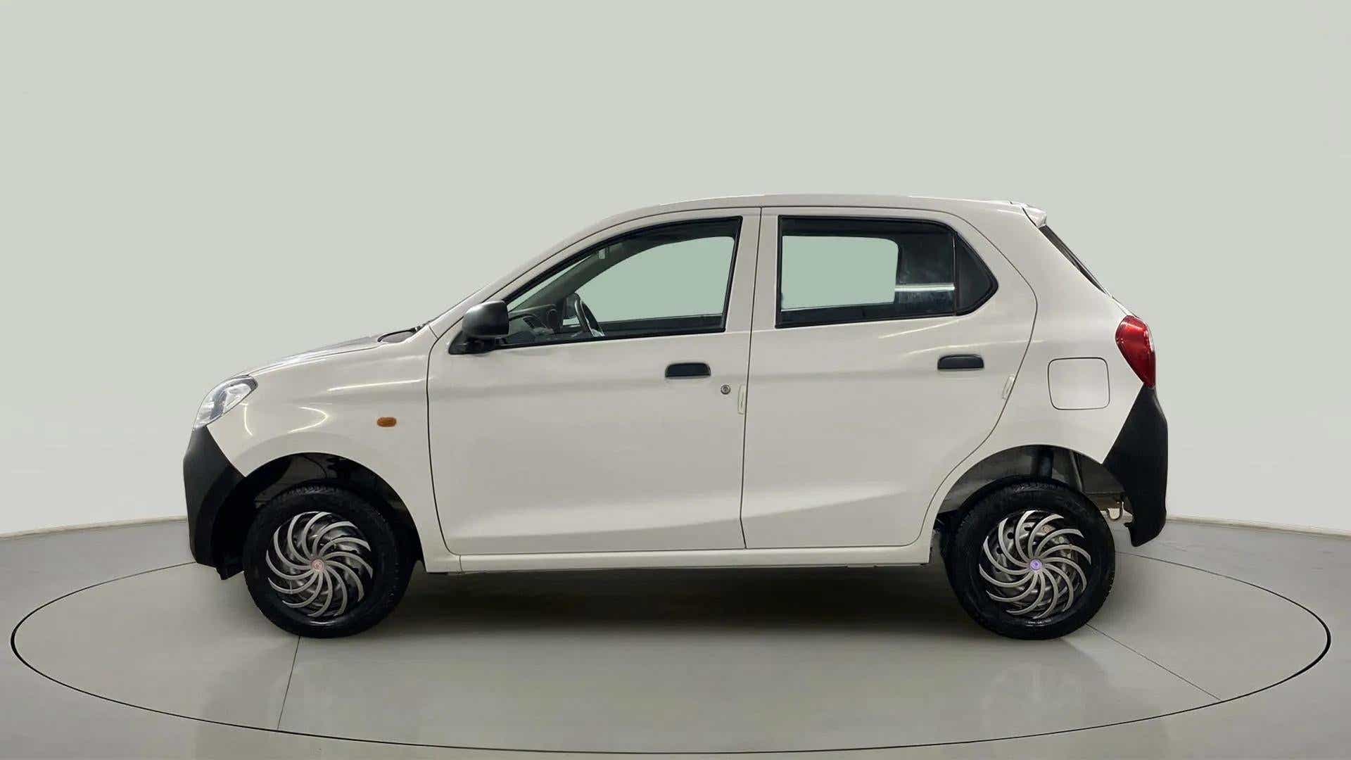 Side view of a Maruti Suzuki Alto K10