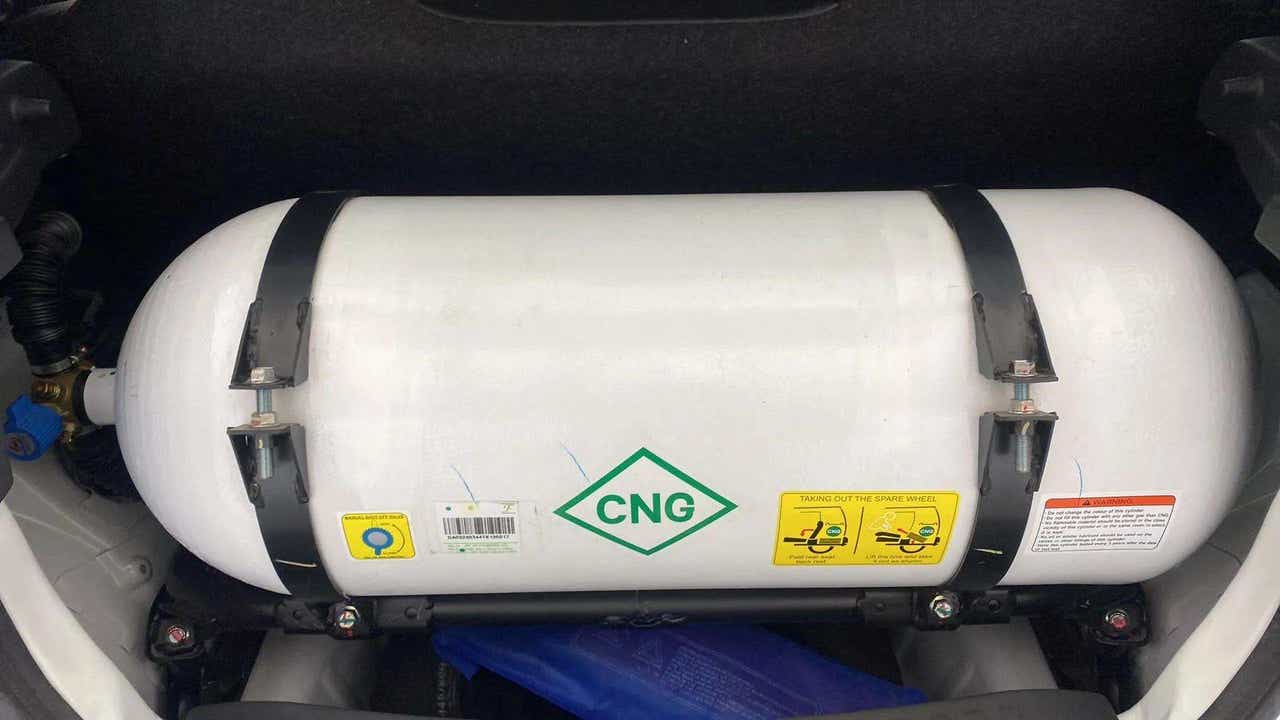 Cng cylinder in a Maruti Suzuki Alto K10