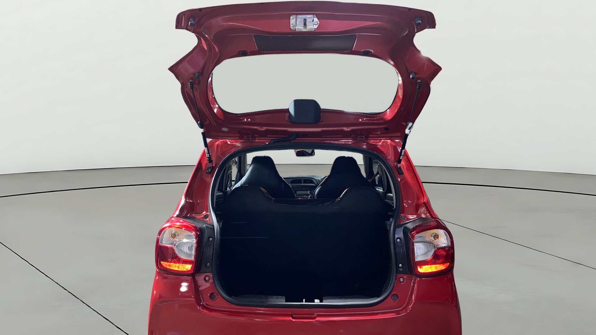 Rear hatch area of a Maruti Suzuki Alto K10