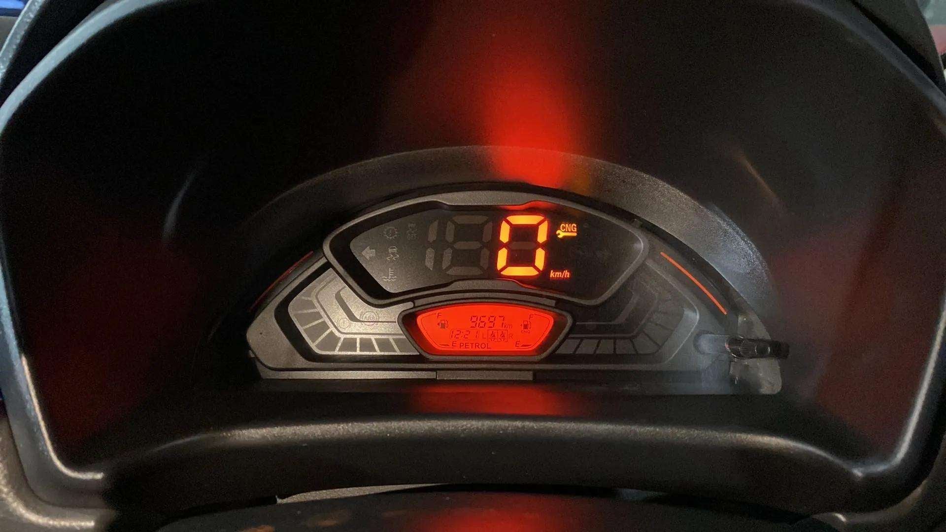 Instrument cluster of a Maruti Suzuki Alto K10