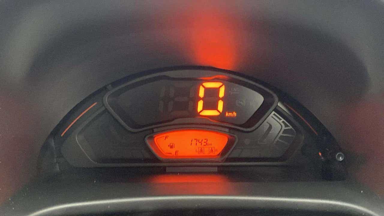 Instrument cluster of a Maruti Suzuki Alto K10
