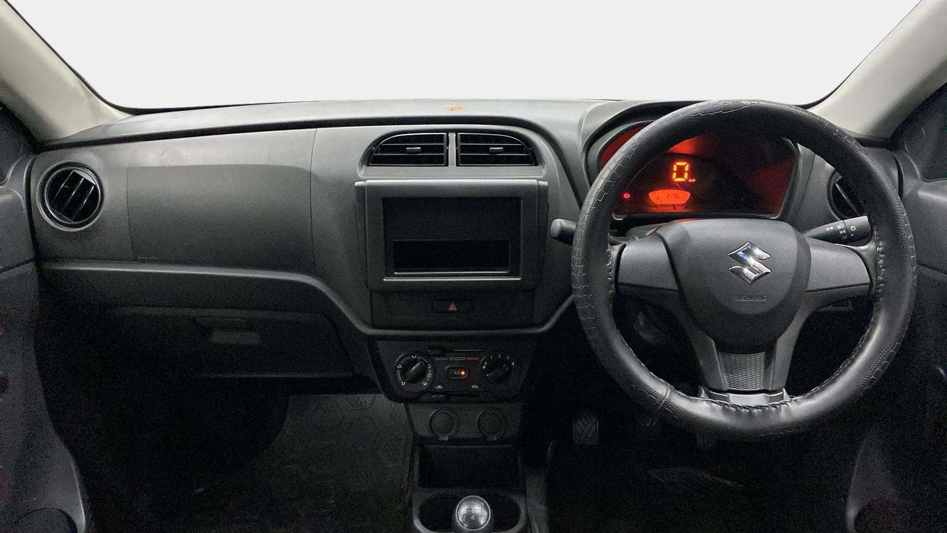 Dashboard and steering wheel of a Maruti Suzuki Alto K10