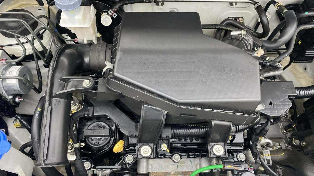 Engine bay view of a Maruti Suzuki Alto K10