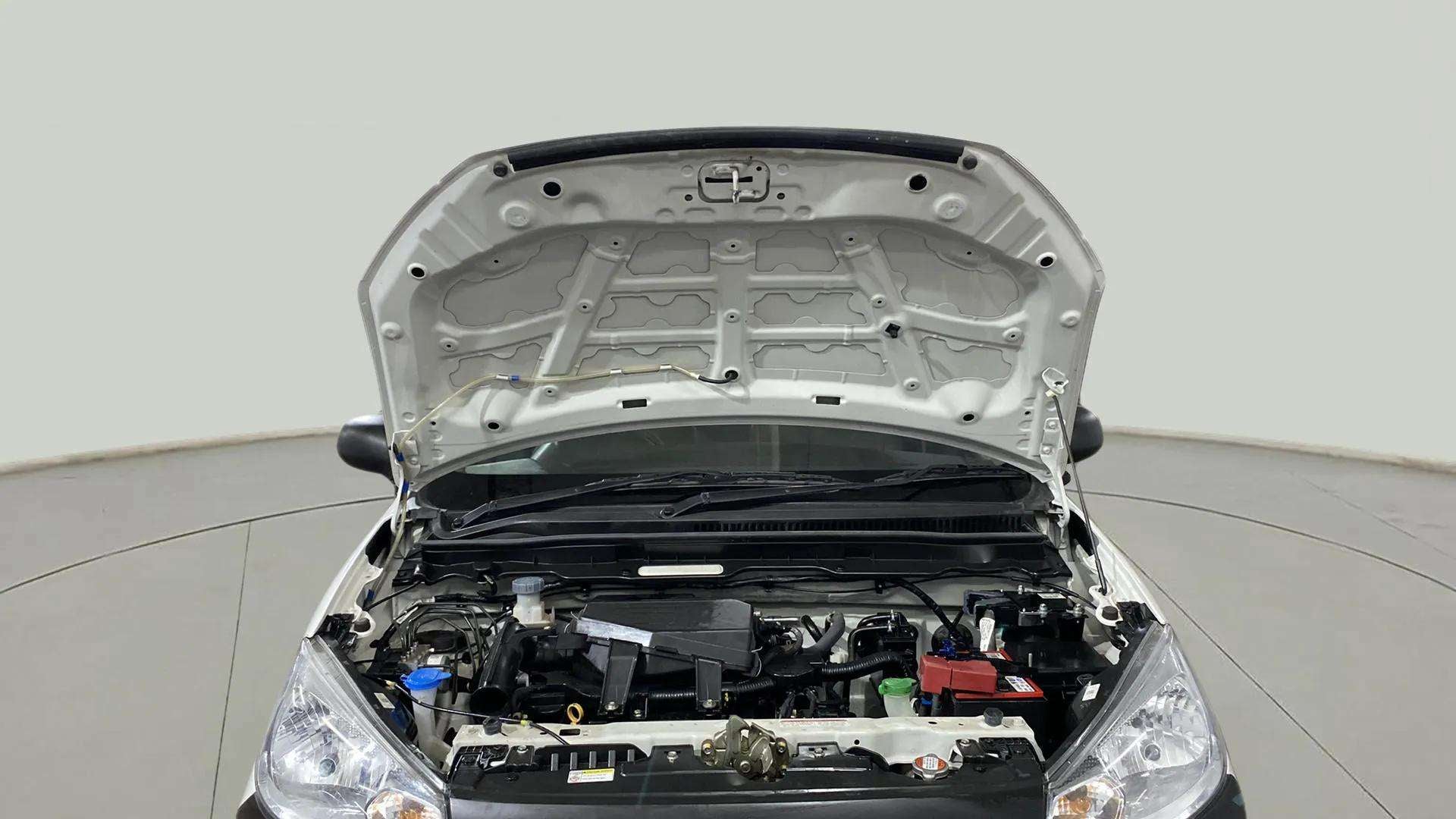 Engine bay view of a Maruti Suzuki Alto K10