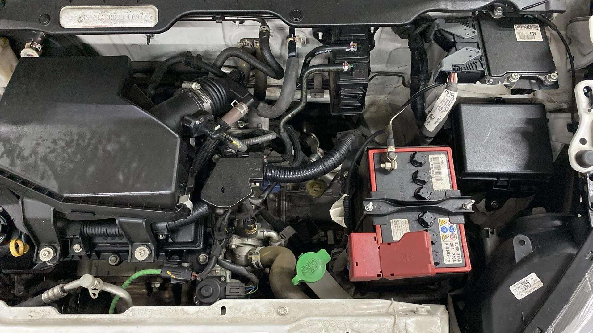 Engine bay view of a Maruti Suzuki Alto K10