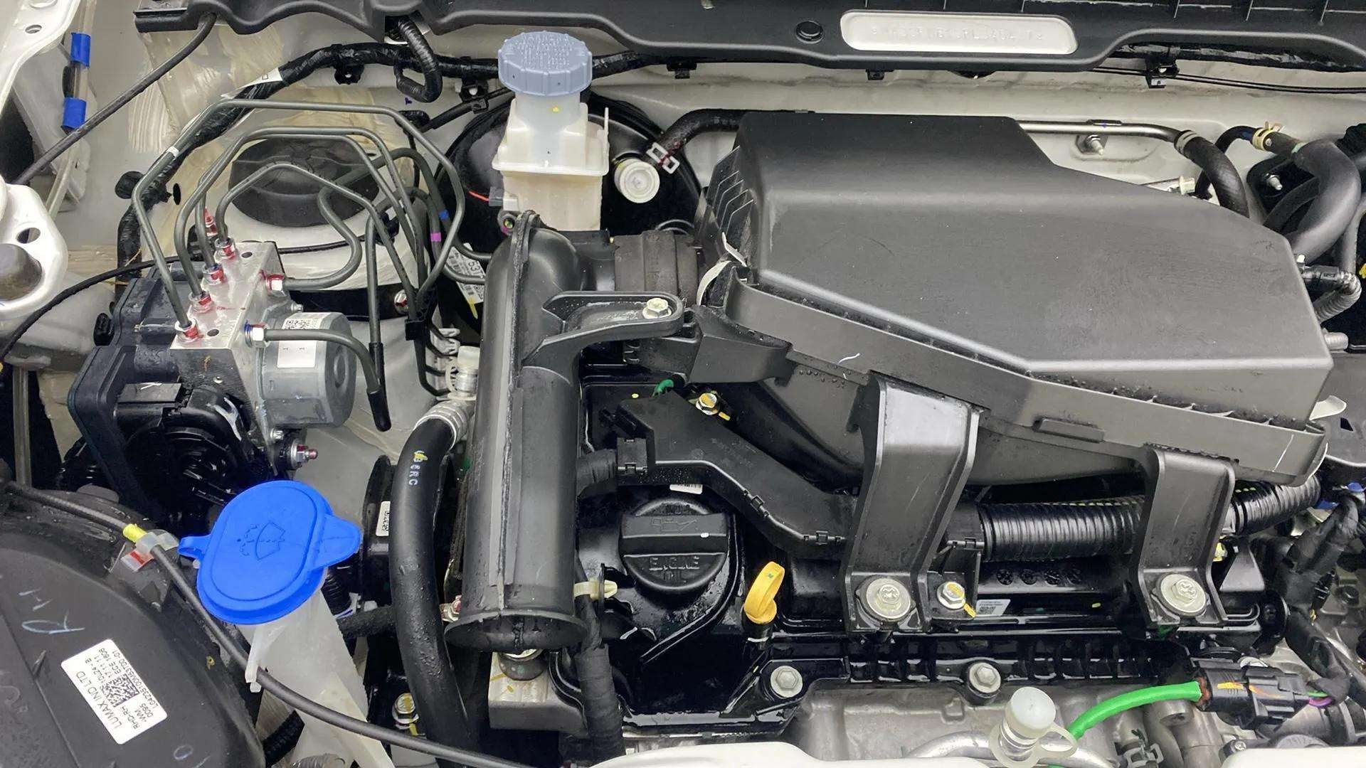 Engine bay of a Maruti Suzuki Alto K10