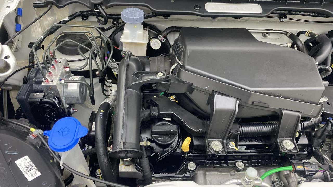 Engine bay of a Maruti Suzuki Alto K10